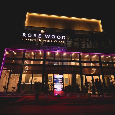 Rosewood Luxury Hotel Бхубанешвар Екстер'єр фото